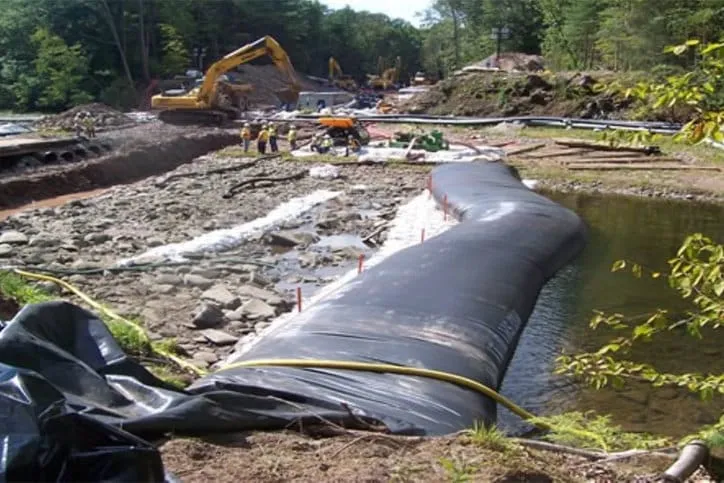 Cofferdam Speeding Up Construction Project Near River
