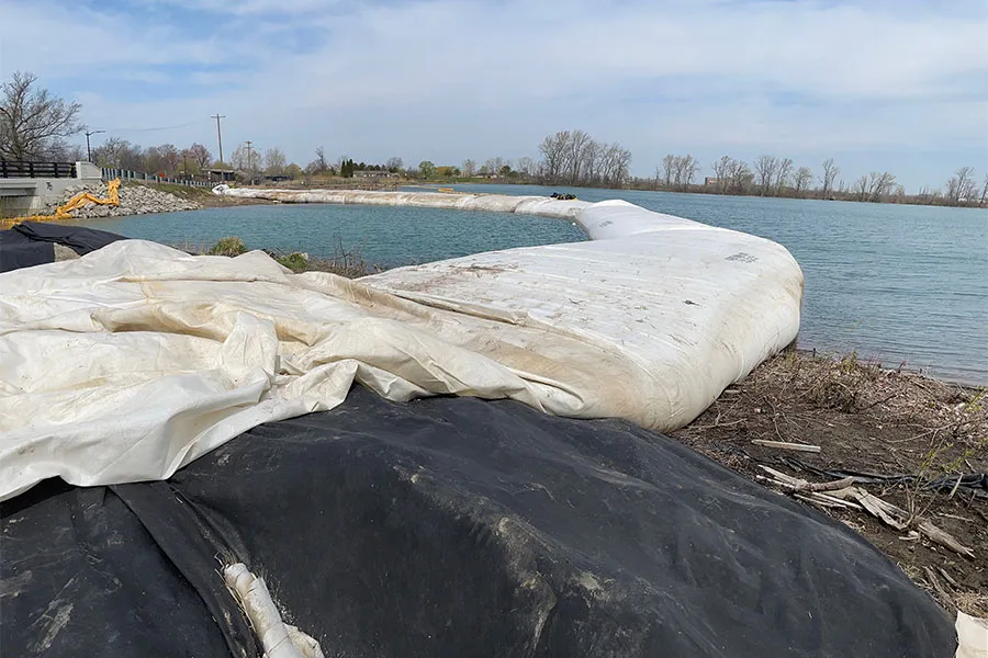 Water-Inflated Cofferdam