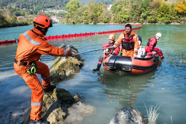 Water Management with Inflatable Cofferdams