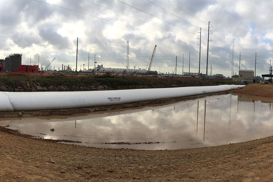 Pipeline Construction with Water Inflated Cofferdam